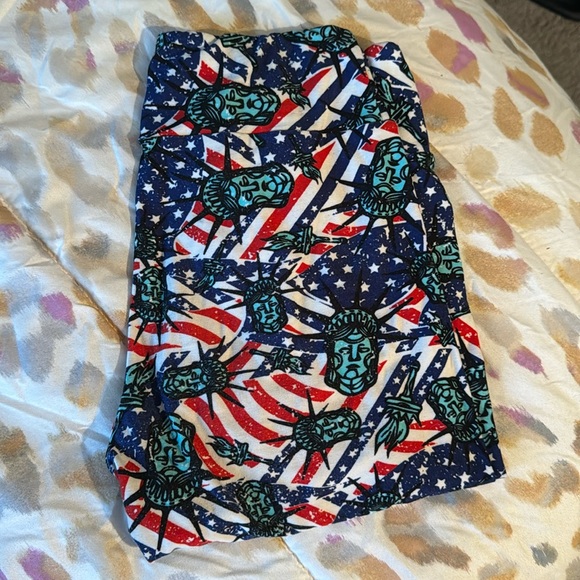 Patriotic Lularoe Leggings - Picture 1 of 2